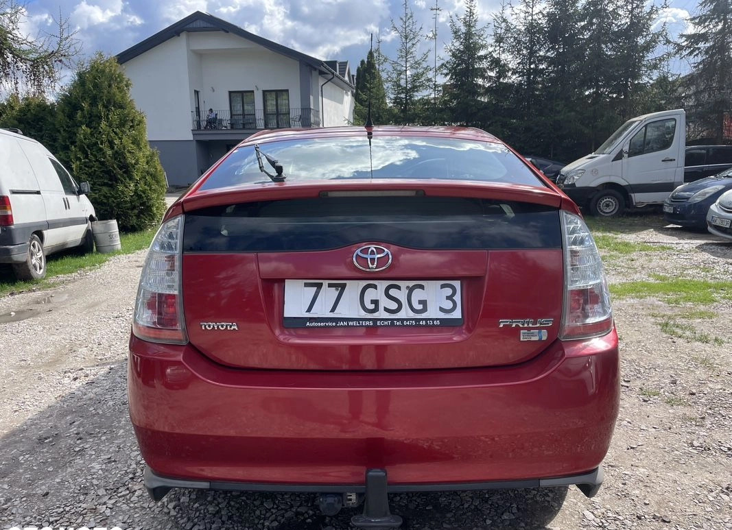 Toyota Prius cena 24500 przebieg: 205000, rok produkcji 2008 z Zielonka małe 232